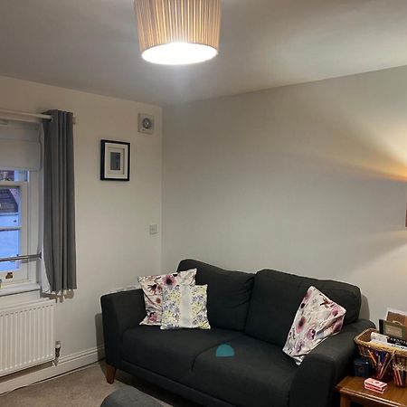 The Eaves, Glastonbury High Street 2 Bed 2 Bathroom Apartment Екстер'єр фото